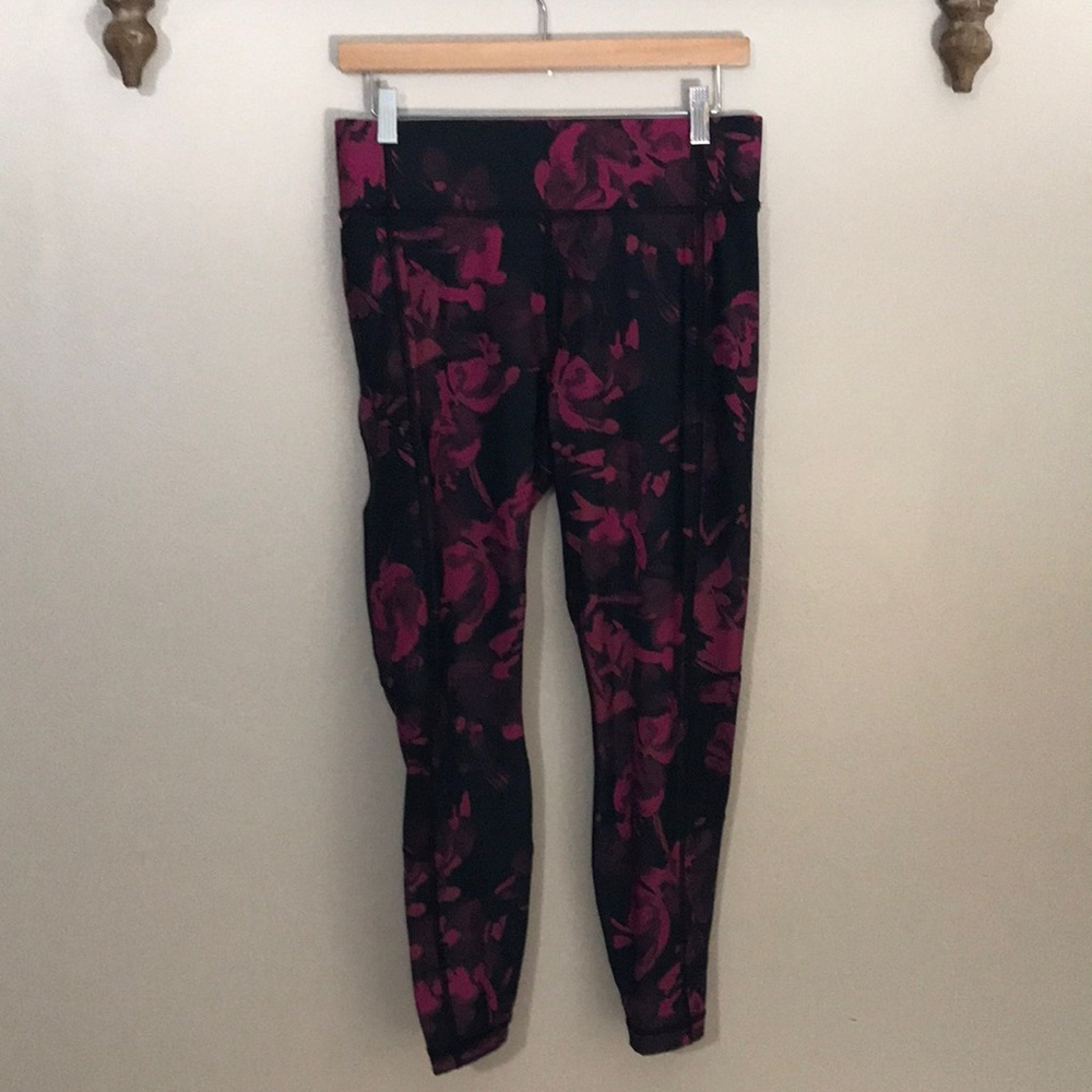 Like New Lole Workout Legging. Medium